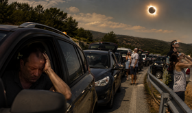 La DGT ya avisa evita estas horas si vas a viajar para ver el eclipse La DGT ya avisa evita estas horas si vas a viajar para ver el eclipse