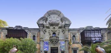 Fachada del Museo Casa de la Ciencia Sevilla