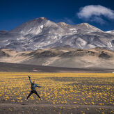 Da 7  Ojos del Salado conquistar el cielo desde la tierra