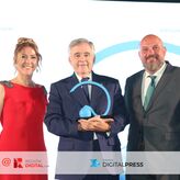 Rafael Bachiller recibe el Premio Turismo  ReginDigital por impulsar el astroturismo