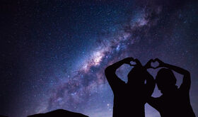 Qu es el Astroturismo y por qu cada vez ms personas viajan para mirar las estrellas