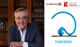 Rafael Bachiller recibe el Premio Turismo de los VI Premios  ReginDigital