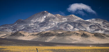 Da 7  Ojos del Salado conquistar el cielo desde la tierra