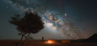 Ouzina Telescope Network Una historia de amor entre el desierto rosa y las estrellas