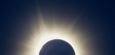Astronoma Cercana hace balance del eclipse vivido desde el Castillo de Cullar