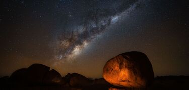 Karlu Karlu el paisaje sagrado de Australia que ahora tambin protege sus estrellas