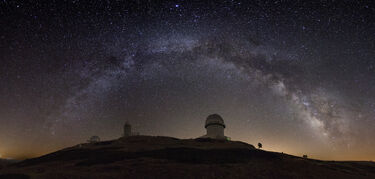 Observatorio Javalambre noche