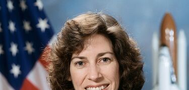 ellen ochoa mujeres astronautas