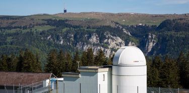 El Observatorio de Mont Soleil un balcn bajo las estrellas en Suiza