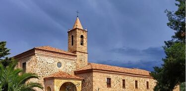 Silencio y estrellas en El Monasterio El Olivar