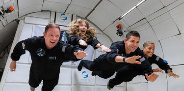 SpaceX hace historia con Inspiration4 la primera misin orbital solo con civiles