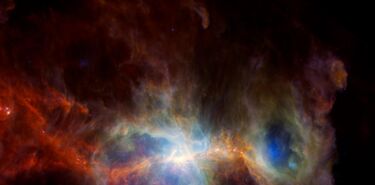 Las estrellas bebs son como los humanos comen deprisa y eructan con frecuencia