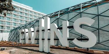 The Ibiza Twiins donde la ciencia y el turismo se unen