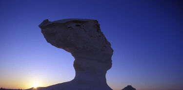 Desierto Blanco de Farafra en Egipto Astroturismo en un Escenario de Otro Mundo