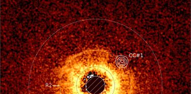 Un Saturno beb a 110 aos luz Webb fotografa por primera vez un exoplaneta 