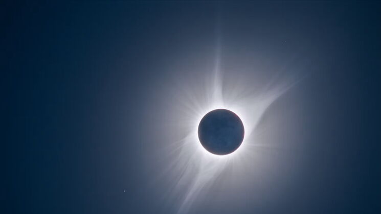 Eclipsados vila 
