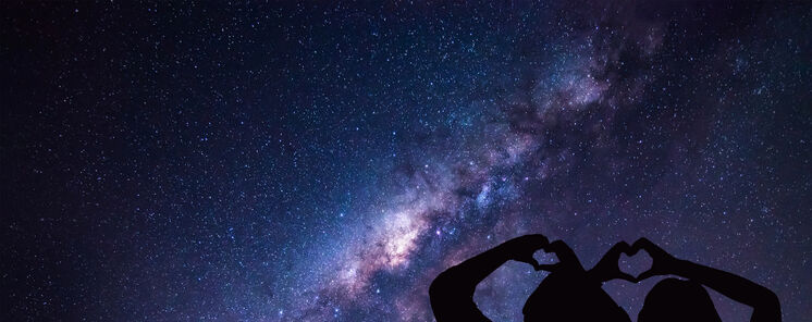 Qu es el Astroturismo y por qu cada vez ms personas viajan para mirar las estrellas