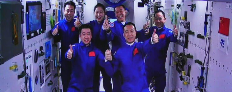 Tres taikonautas se han reunido con sus compaeros en la estacin espacial china Tiangong