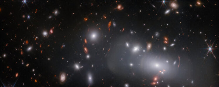 Podemos ver la misma galaxia triplicada al mismo tiempo Webb lo ha logrado