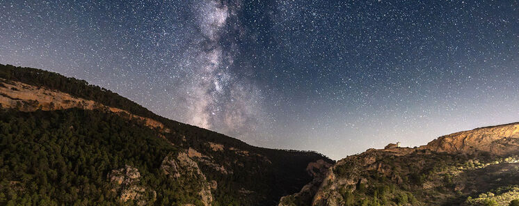 Descubriendo el Destino Starlight de Albacete de comarca en comarca Descubriendo el Destino Starlight de Albacete de comarca en comarca