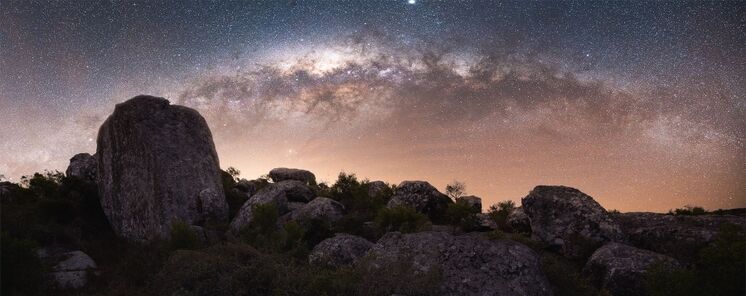 Sierras de Mahoma Astroturismo en el Mar de Piedras en Uruguay