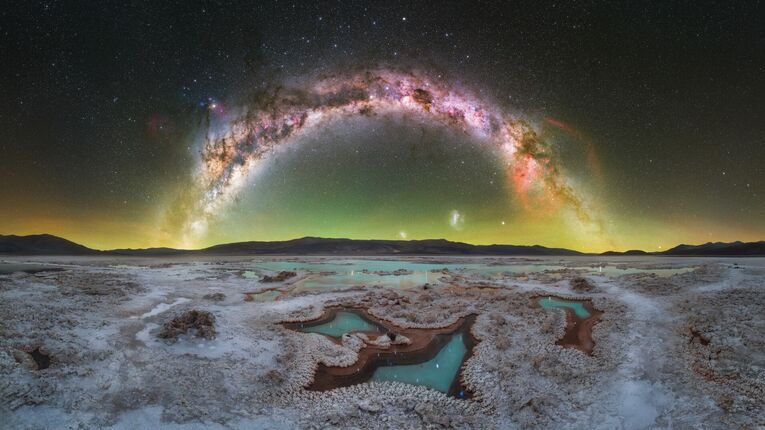 De Monfrage a Atacama los cielos ms espectaculares para ver la Va Lctea