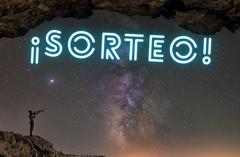 Diminuto Planeta Azul un viaje por el cosmos desde la isla de Menorca