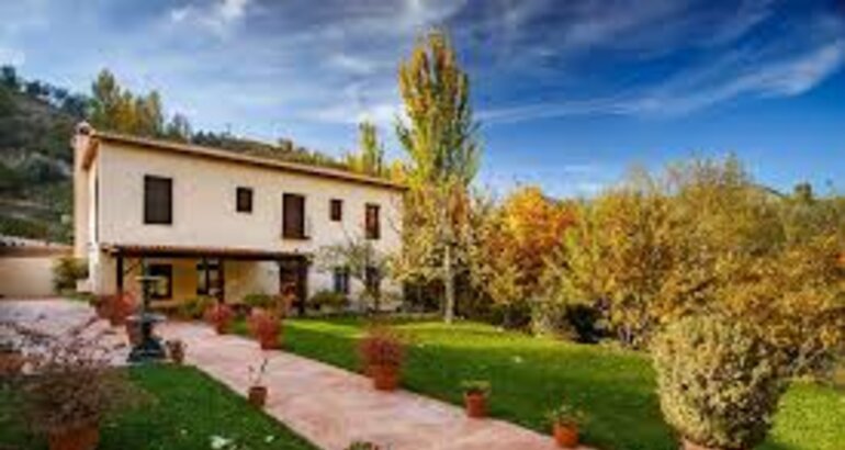 Molino San Acacio un alojamiento Starlight entre el ro Darro y Sierra Nevada