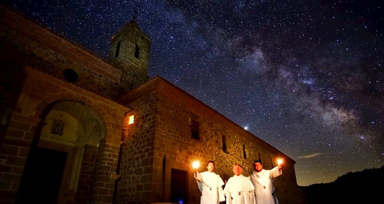 Escapadas de Semana Santa 12 alojamientos para dormir bajo las estrellas