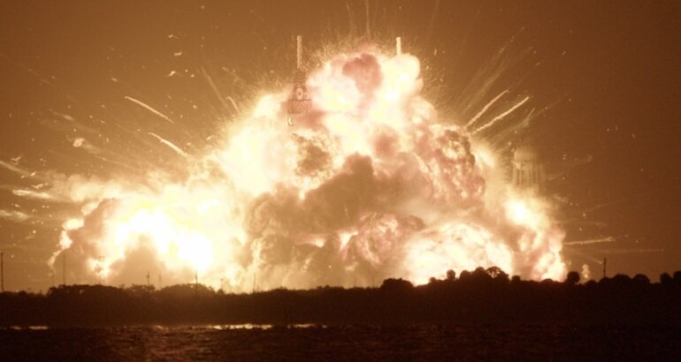 Una explosin sacude las pruebas del cohete New Glenn de Blue Origin