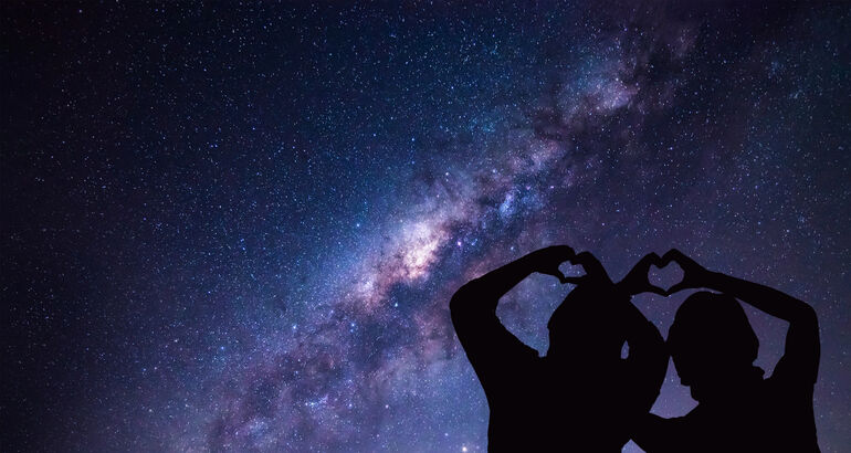 Qu es el Astroturismo y por qu cada vez ms personas viajan para mirar las estrellas