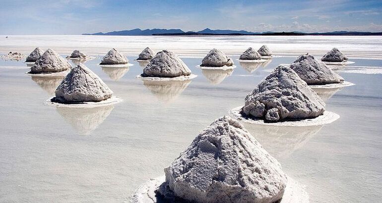 Ms all de Uyuni el inmenso salar de Bolivia que tambin mira a las estrellas