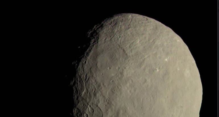Un cambio de imagen pico en la superficie de Ceres