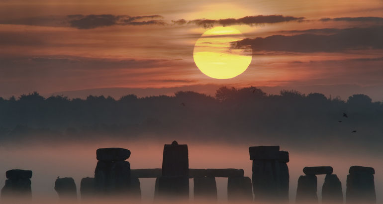 El solsticio de Junio hito temporal y cultos solares