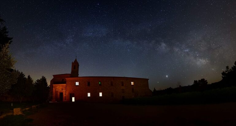 Vuelve Noche de Estrellas astroturismo entre Olivares en Teruel