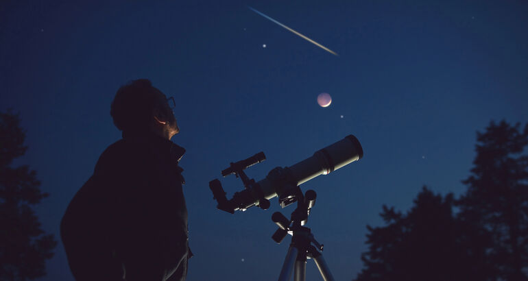 Ocho destinos de astroturismo curiosos en Europa para ver las Perseidas 2025
