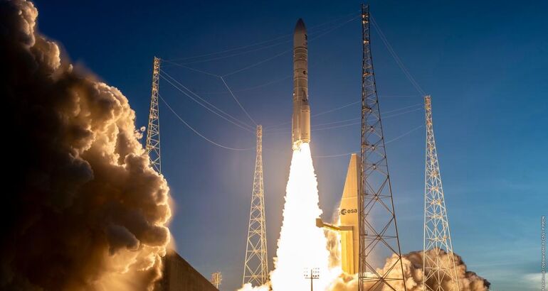  El satlite Sentinel1D de la ESA despega rumbo a una nueva era de observacin terrestre