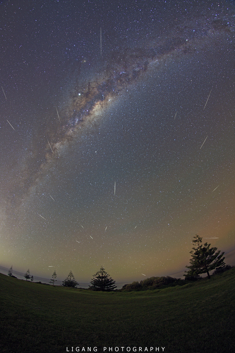 Eta Acuaridas 2019 _ Gang Li NASA APOD