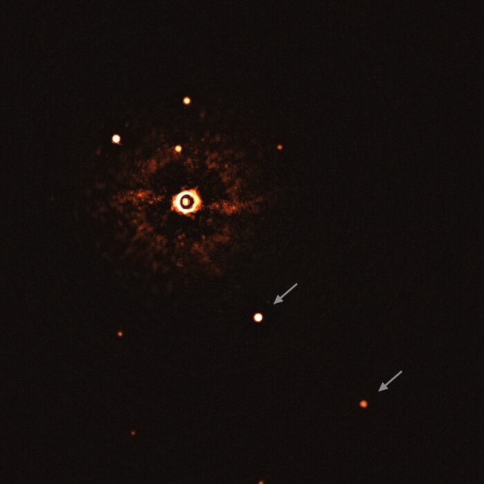 Primera imagen de un sistema de varios planetas alrededor de una estrella similar al Sol