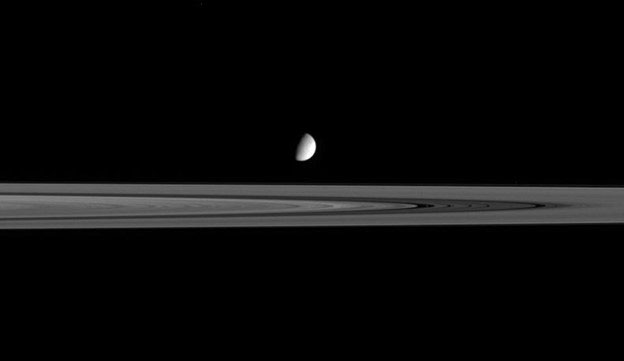 cassini saturno encelado