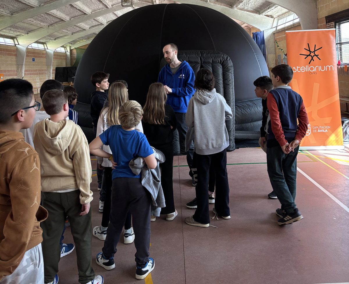 Taller de estrellas en Naturavila 2025